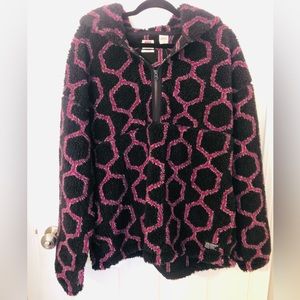 Levi’s quarter zip sweater (L)